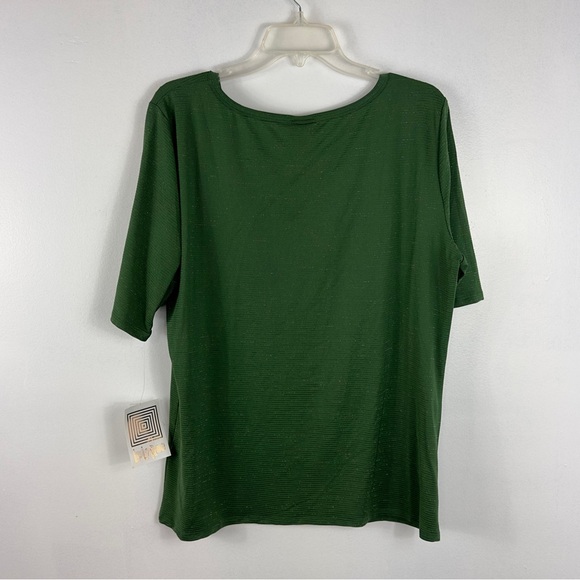 Lularoe 3 xlarge geeen blouse 22-1/2 p2p 26” length great preowned condition - Picture 3 of 8